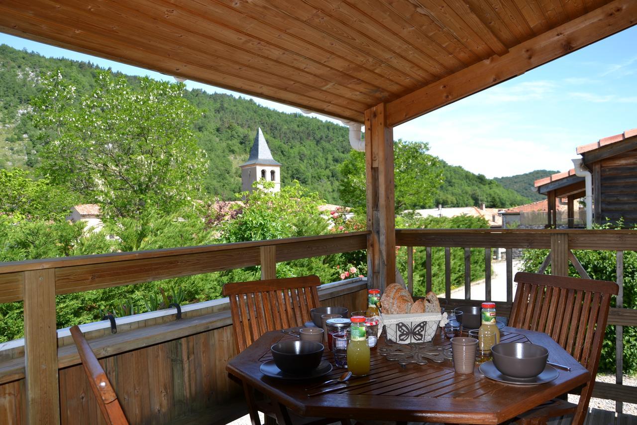 Camping La Mare aux Fées Hotel Roquefeuil Exterior foto