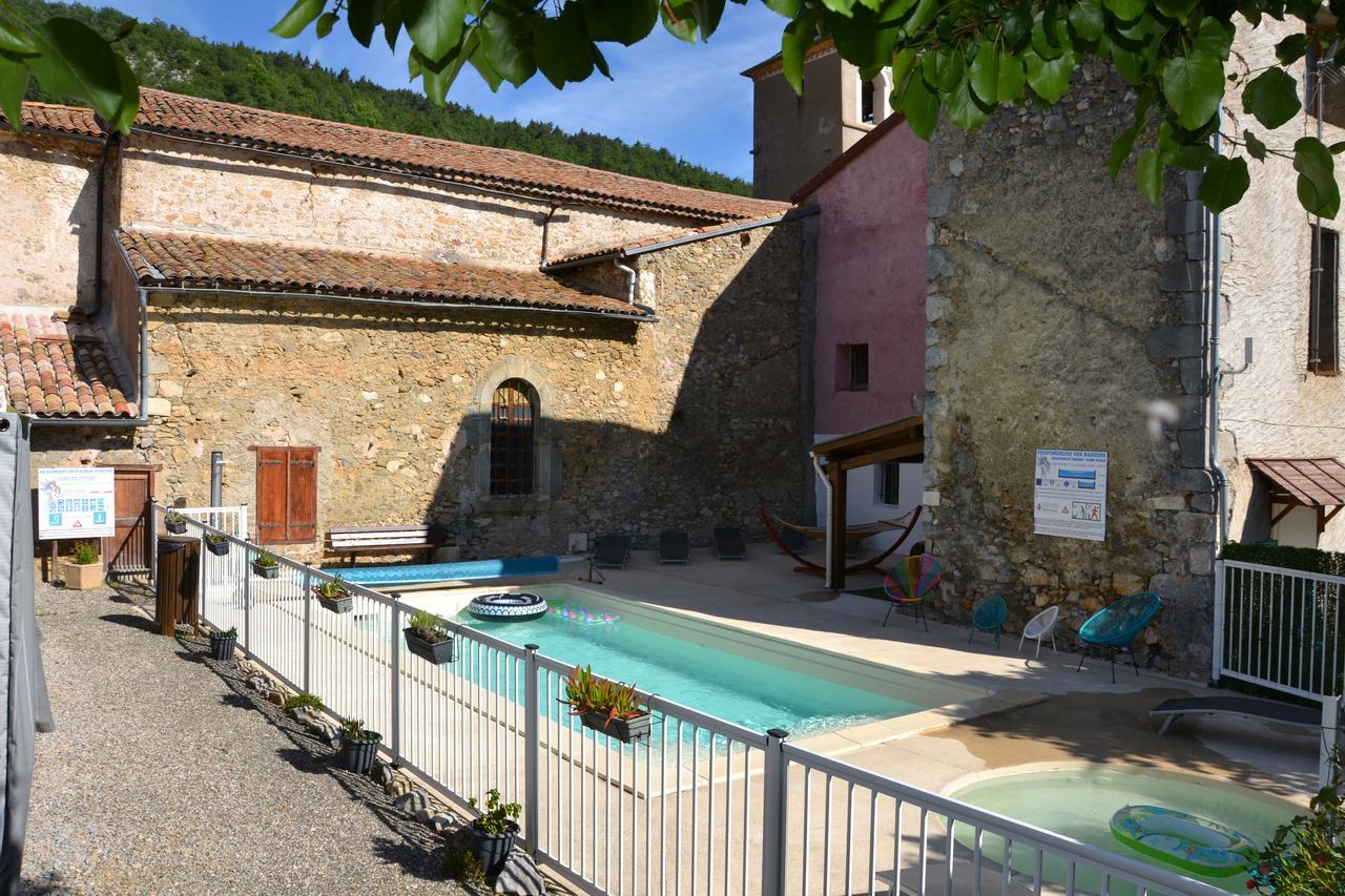 Camping La Mare aux Fées Hotel Roquefeuil Exterior foto