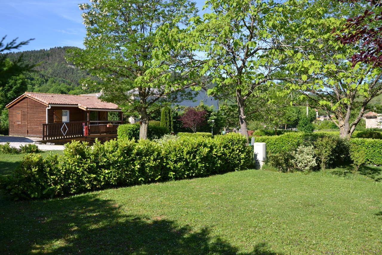 Camping La Mare aux Fées Hotel Roquefeuil Exterior foto